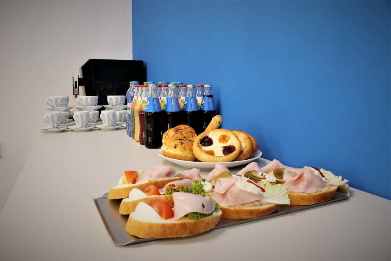 Penzion A Restaurace U Reky Ledeč nad Sázavou Extérieur photo